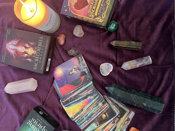 Tarot Card Reading with Lindsey O'Connell - Image 2