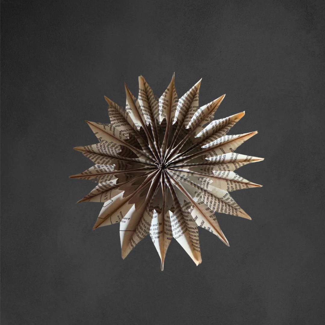 Festive Folds: Crafting Paper Ornaments - Image 7